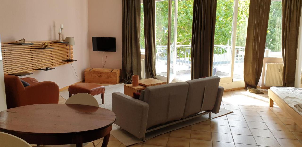 Bacchus - Helles Und Geraeumiges Appartement Am Rande Von Mainz Luaran gambar