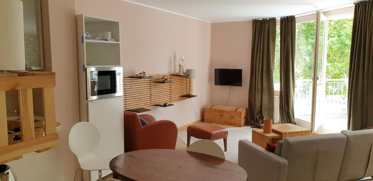 Bacchus - Helles Und Geraeumiges Appartement Am Rande Von Mainz Luaran gambar